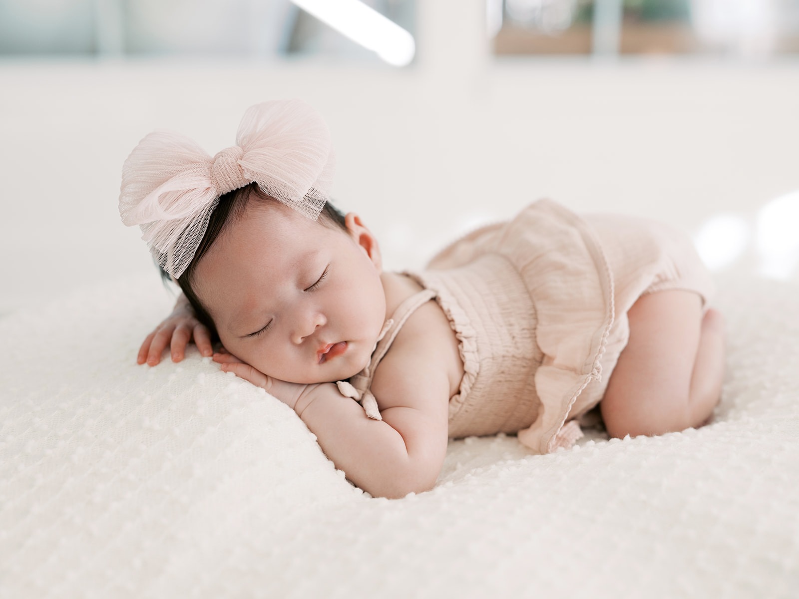 family newborn family photo outfits that match baby