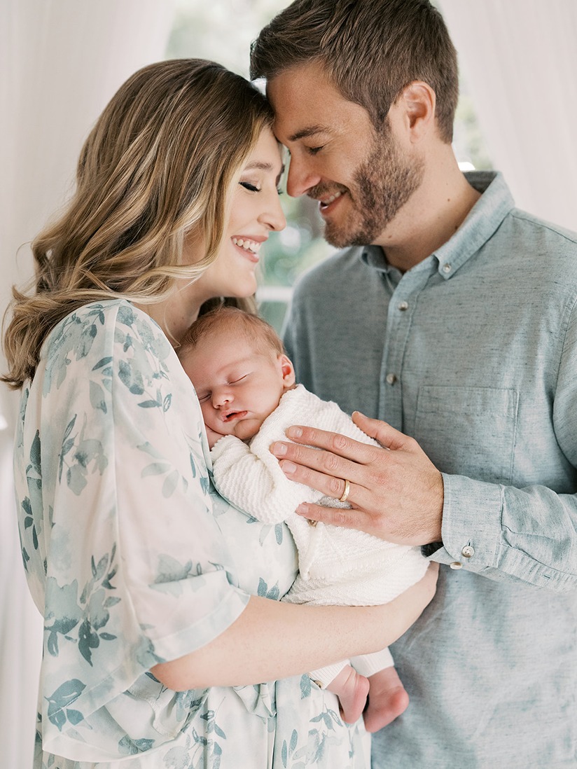 newborn family photos outfit choices