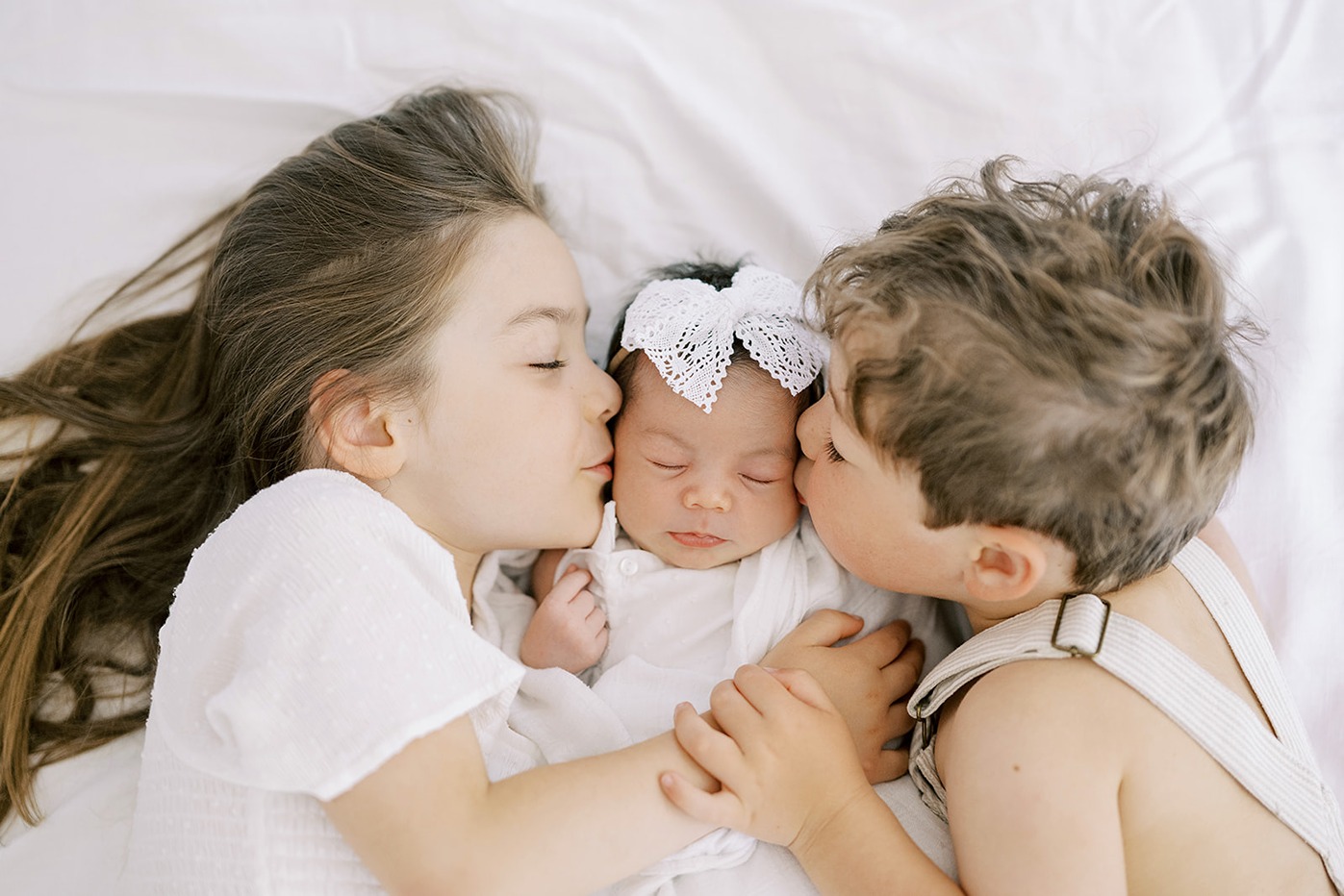 newborn photo shoot outfits for the family