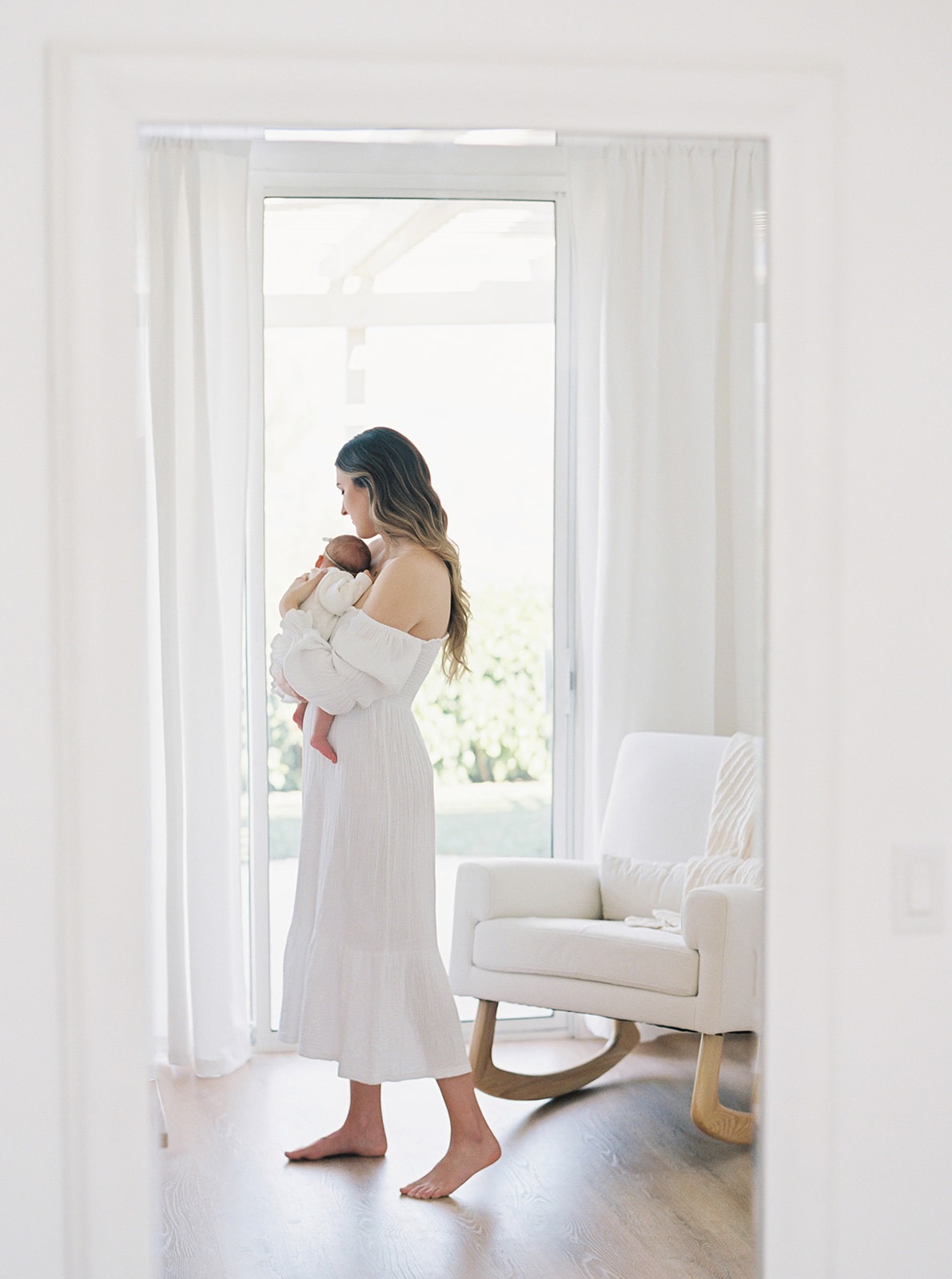 what to wear for newborn photo outfits as the mama