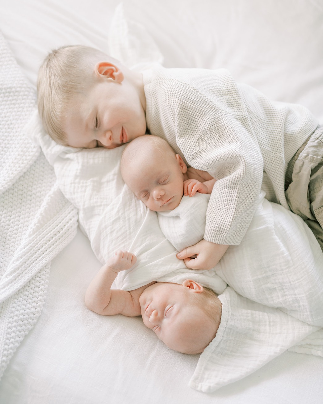 newborn photo outfits with big brother